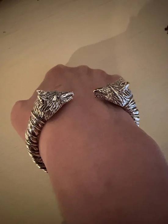 Landau Silver Tone Double Wolf Heads Cuff Bracelet - Picture 1 of 6